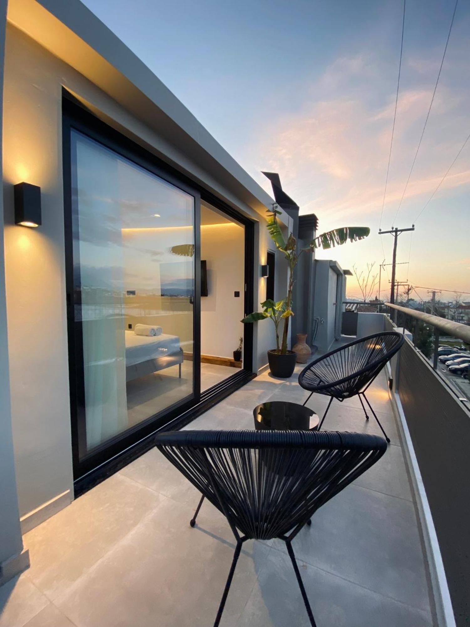 Hyperion Penthouse Lägenhet Patras Exteriör bild